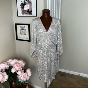 Eliza J Silver Sequin Long Sleeve Dress